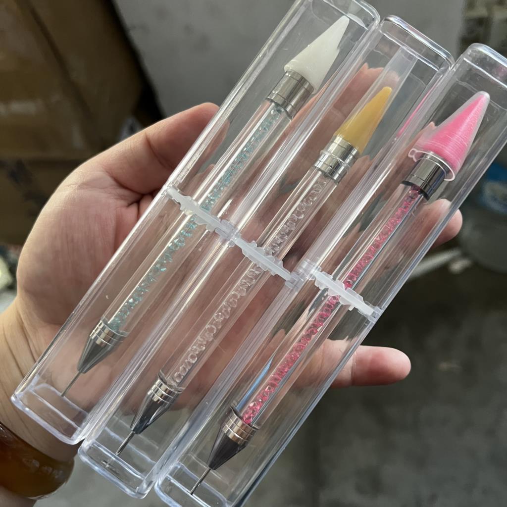 Embroidery Converter - Crystal Pen Picking Up Rhinestones Gems
