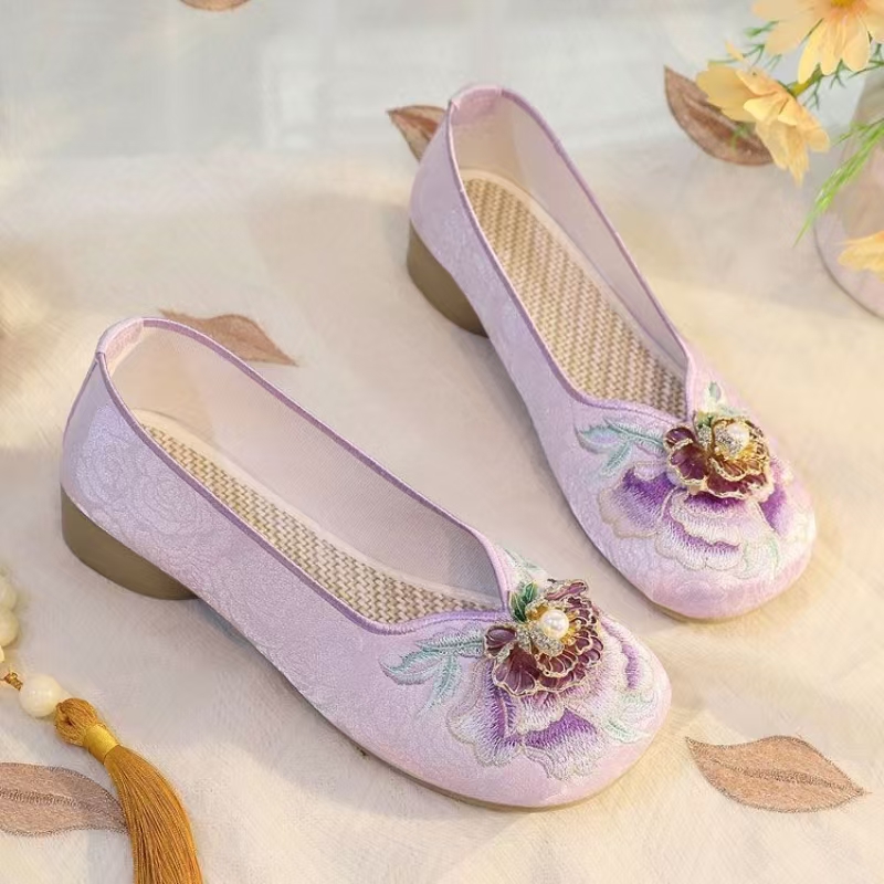 Embroidery Fabric - Woman Low Heel Embroidered Cloth Shoes