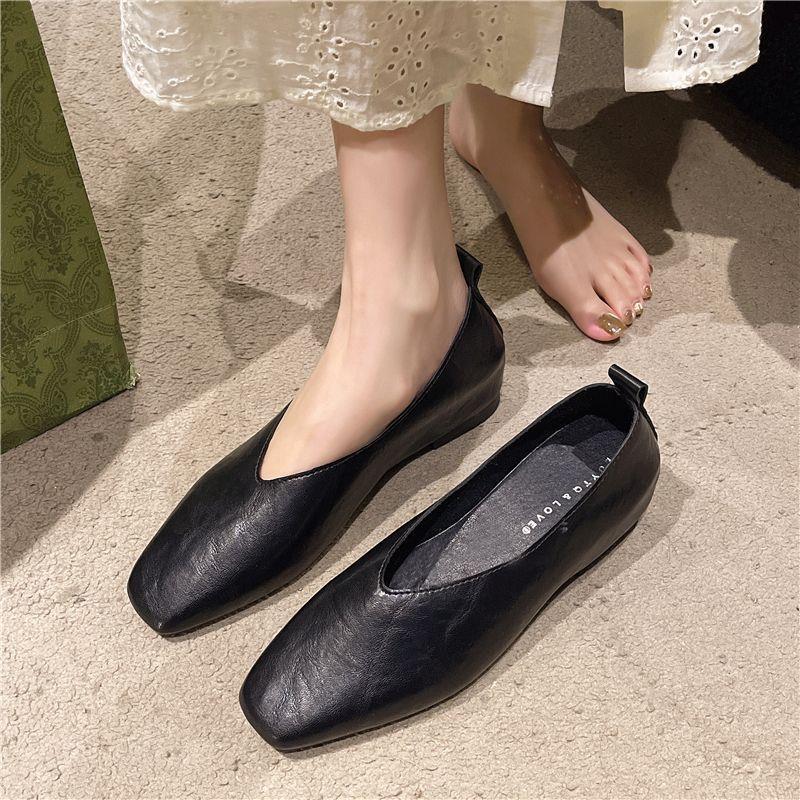 Fashion Shoes Women's Loafers  - Embroidery Flat Shoes review and price