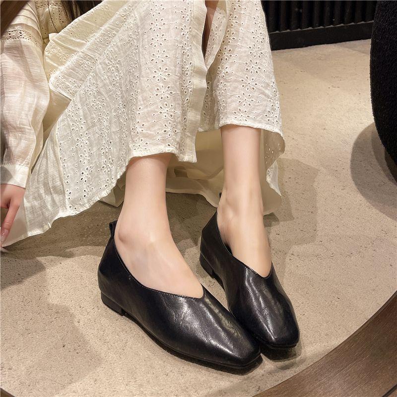 Fashion Shoes Women's Loafers  - Embroidery Flat Shoes review and price